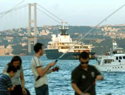 Boğaz gemi trafiğine kapatıldı